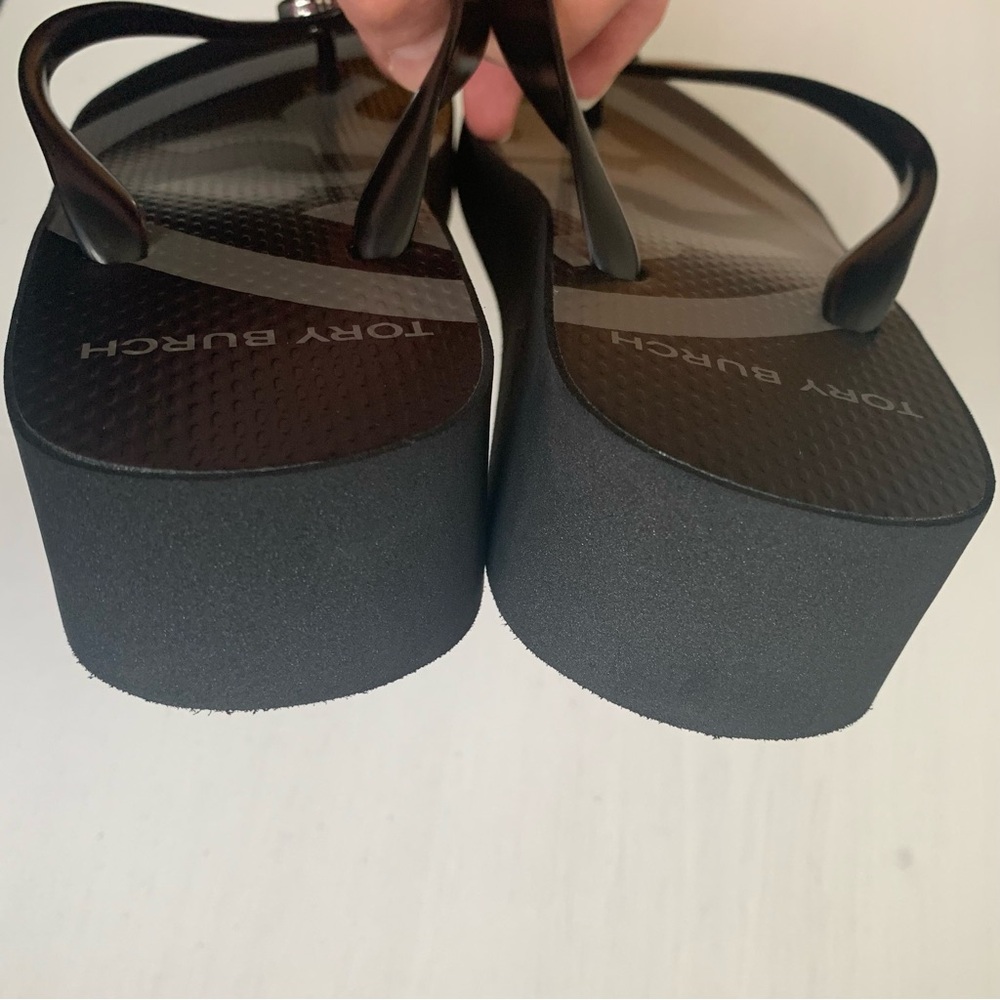 Tory Burch Emory Women's Black Platform Flip Flop Sandals Size 8 - Picture 7 of 9